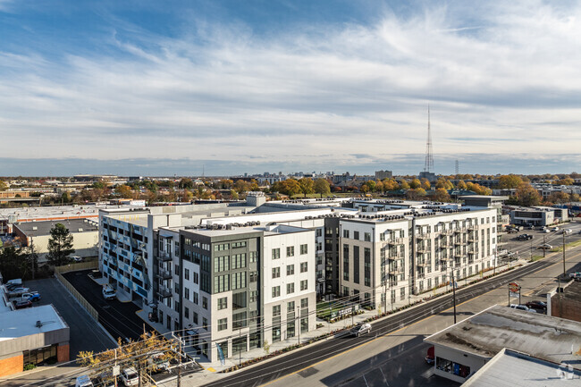 Building Photo - The Alder on Dabney