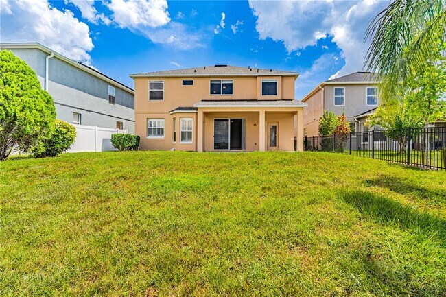 Foto del edificio - 643 Willett Dr