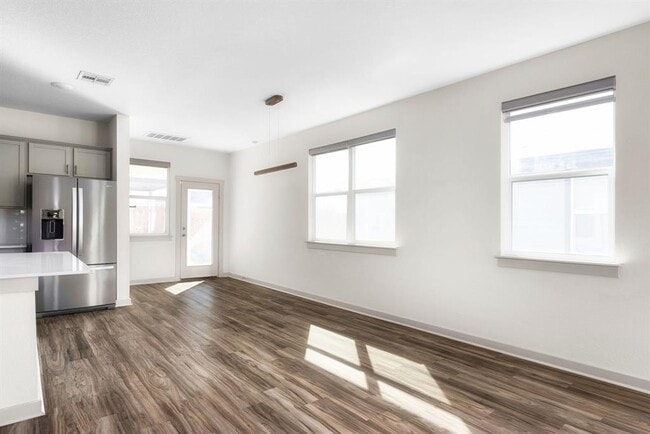 Foto del edificio - 7409 Peggie Nell Dr