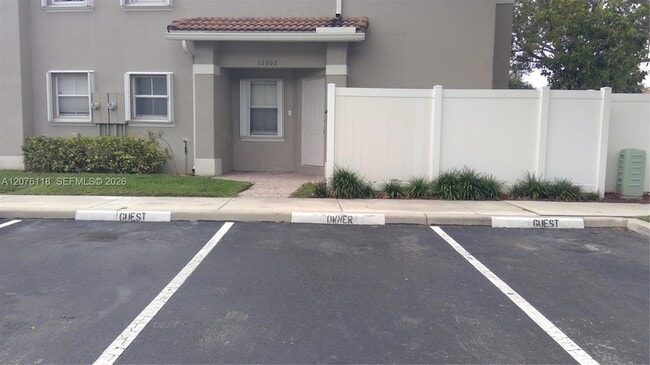 Building Photo - 12602 SW 54th St