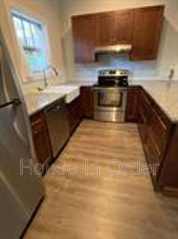 Building Photo - 30 Manatee Ct