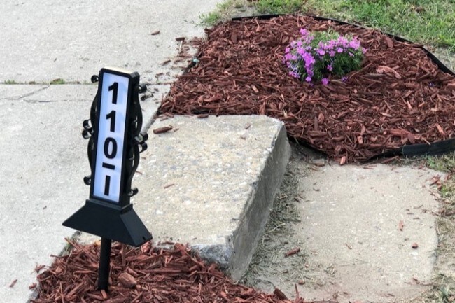 Foto del edificio - 110 Maple Ave