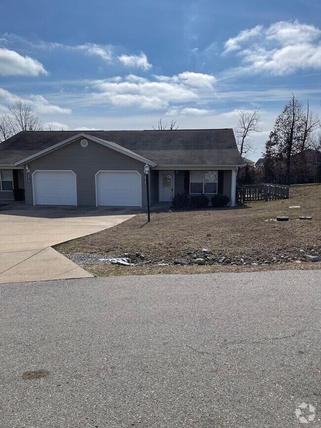 Building Photo - 16878 Hurricane Ln