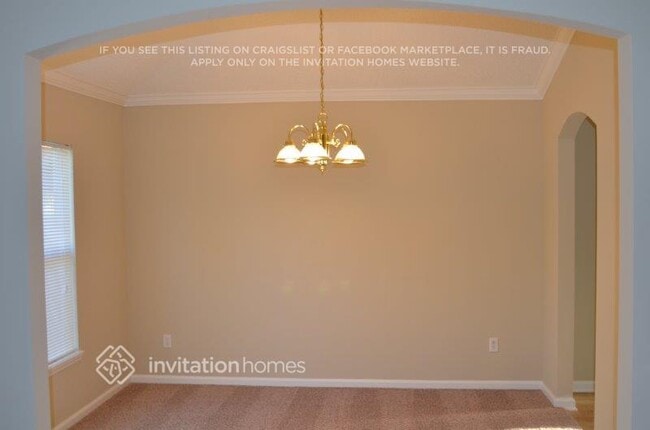 Building Photo - 9294 Thunderbolt Dr
