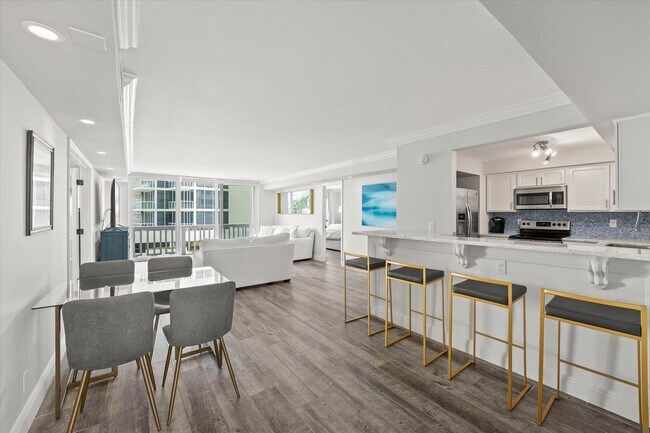 Foto del edificio - 3570 S Ocean Blvd