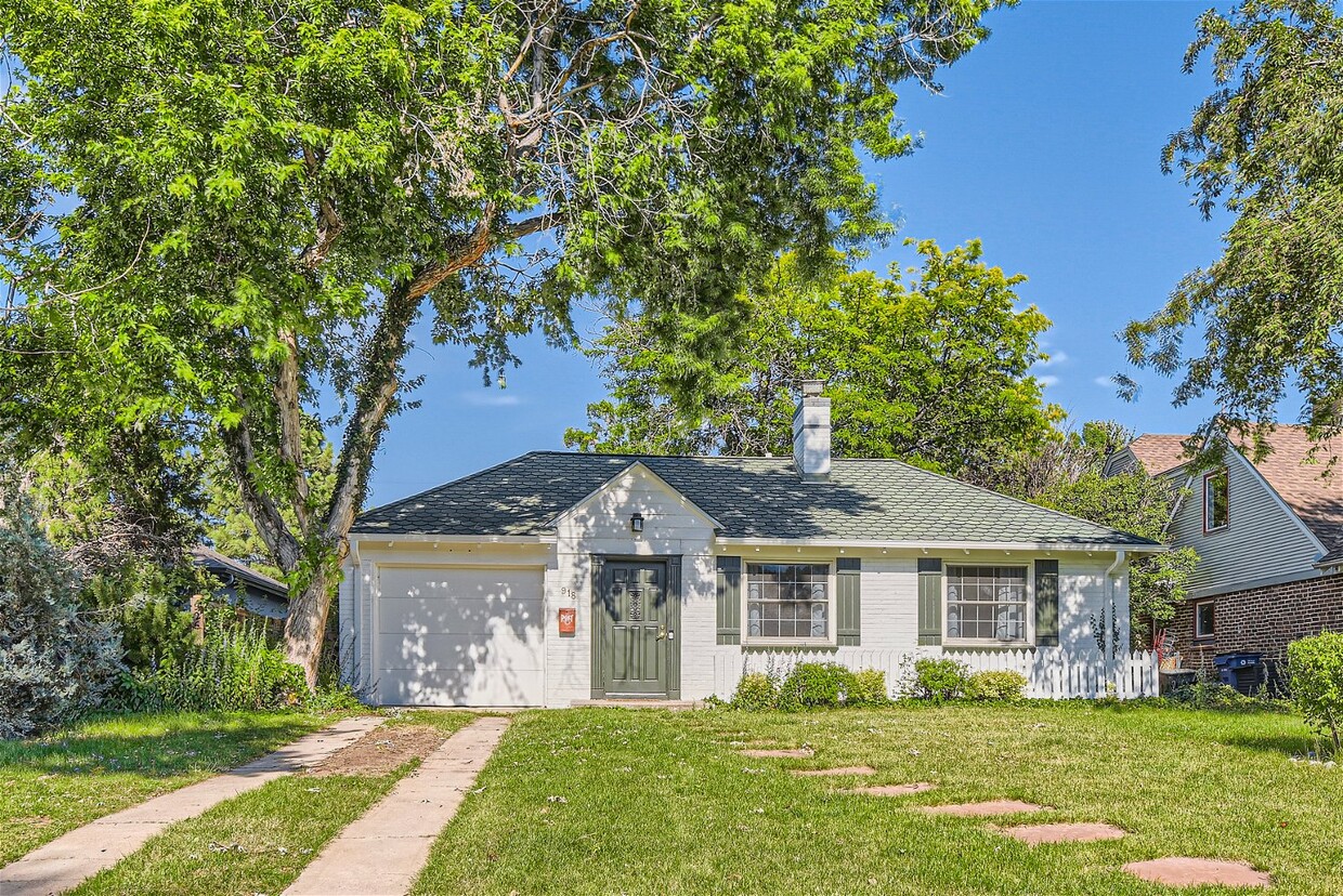 Photo - 918 Hudson St (Denver, CO)