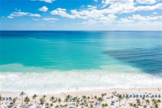 Building Photo - 200 S Birch Rd