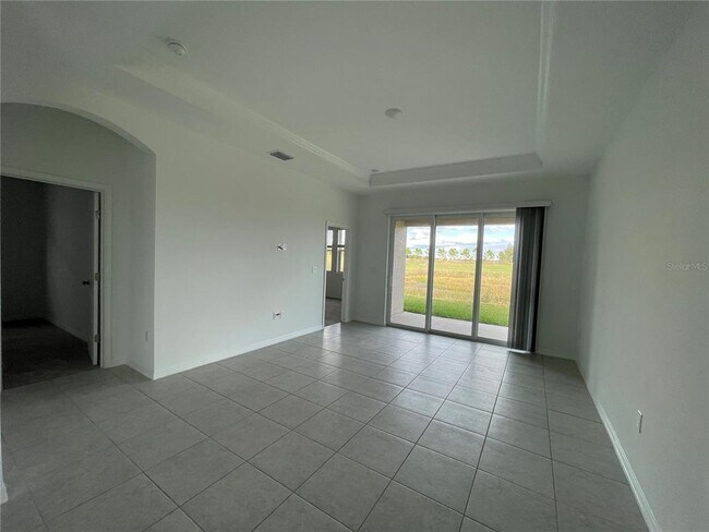 Building Photo - 6533 Great Bear Dr