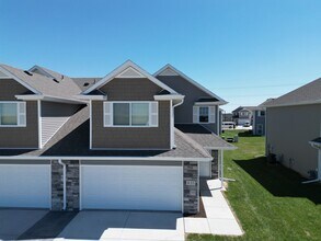 Building Photo - 835 W Bellezza St