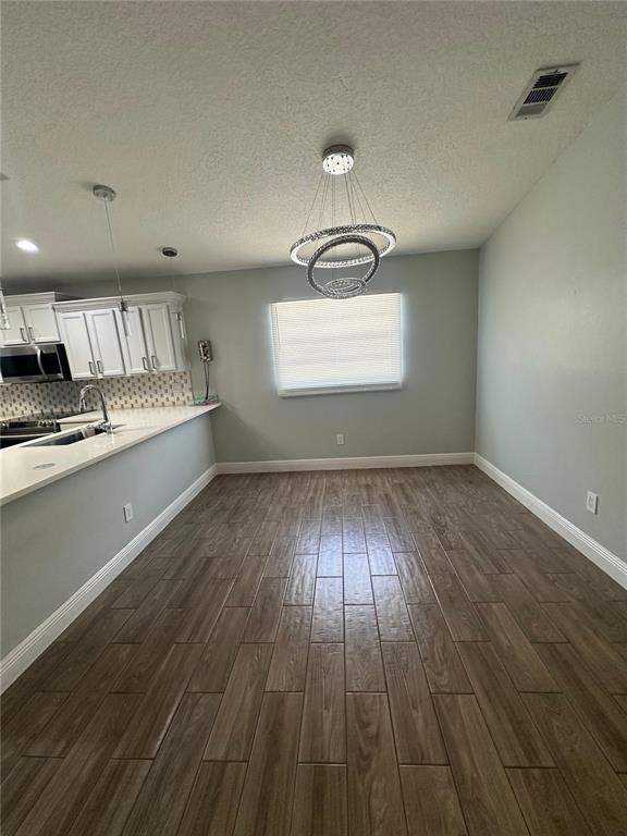Foto del edificio - 2970 Woolridge Dr