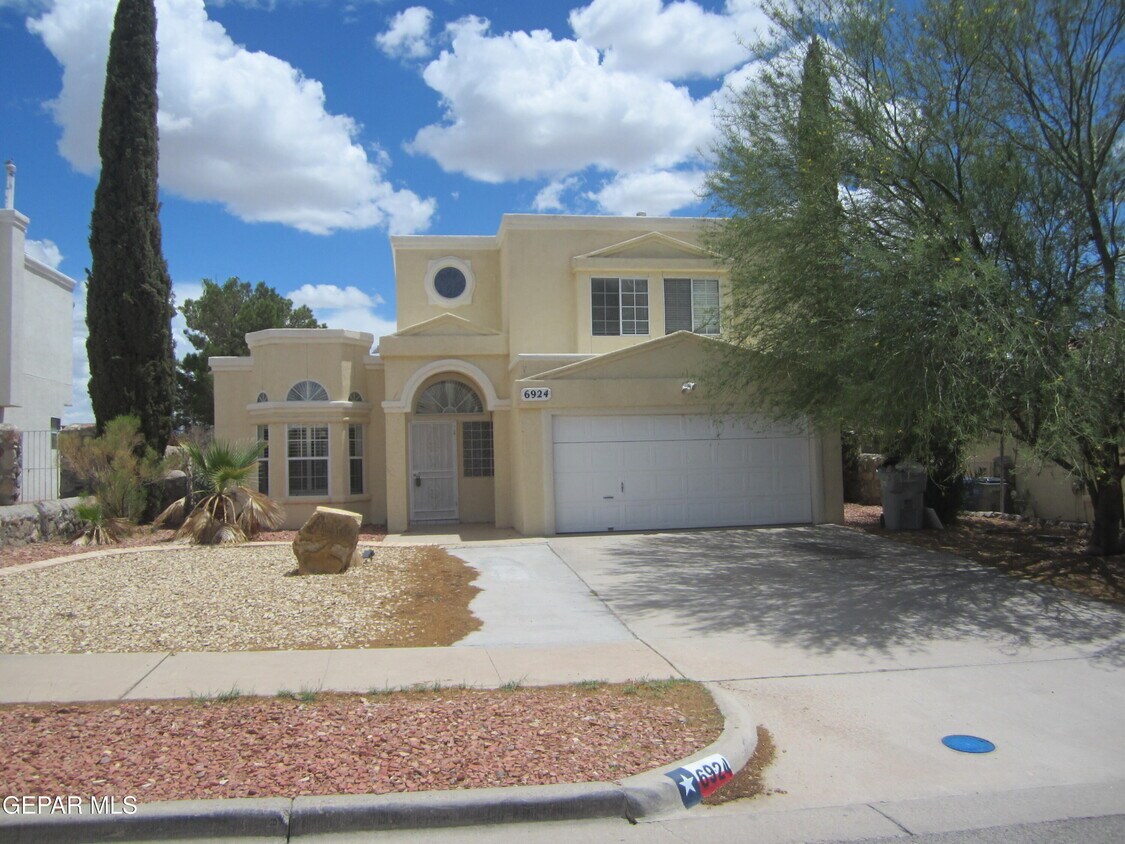 Foto principal - 6924 Imperial Ridge Dr