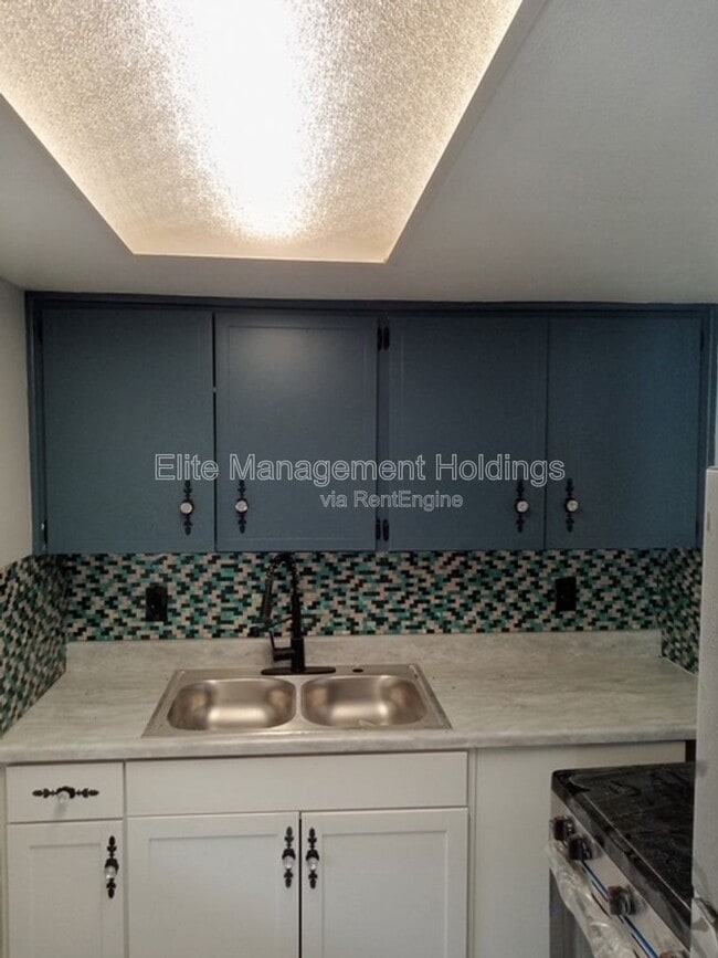 Photo - 1735 6th Ave Apartment