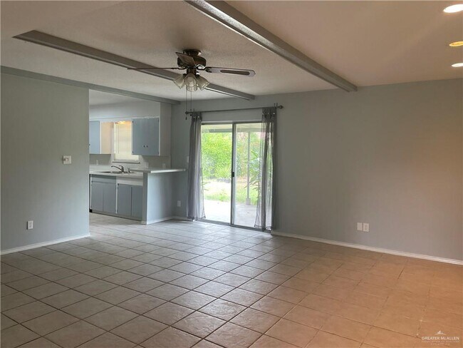 Foto del edificio - 500 Fern Ave