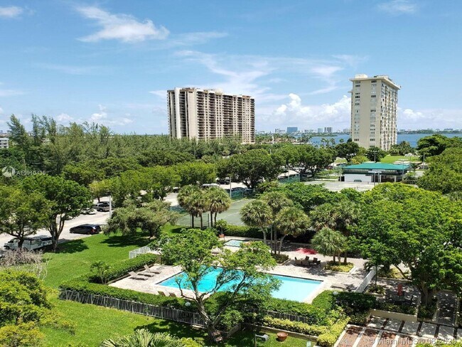 Foto del edificio - 11111 Biscayne Blvd