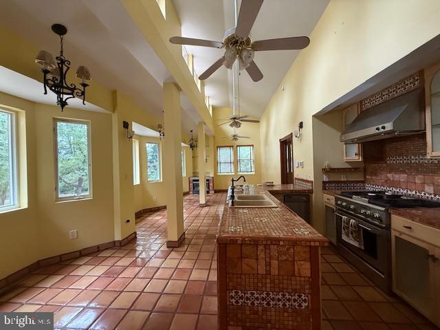 Foto del edificio - 12330 Potomac View Rd