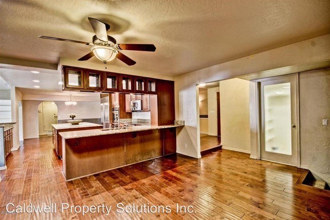 Foto del edificio - 2518 E Hale St