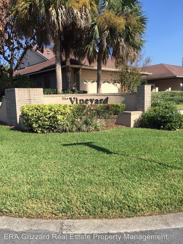Building Photo - 2101 Arbor Way