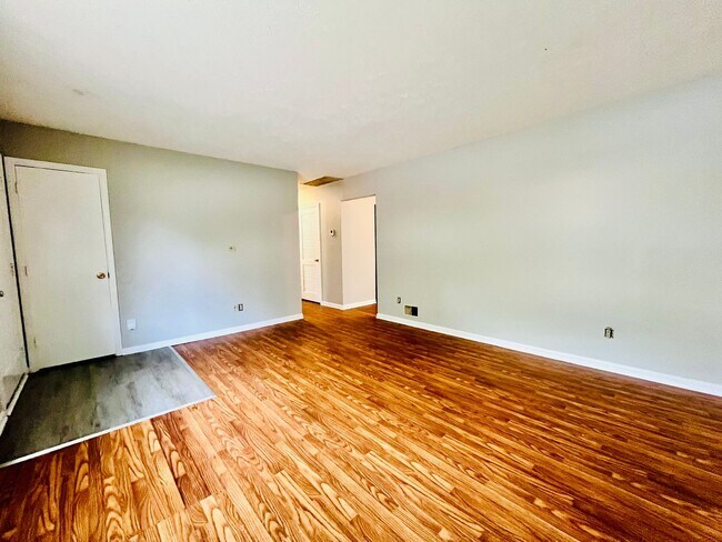 Foto del edificio - **COMING SOON** Updated 3BR Ranch in Shive...