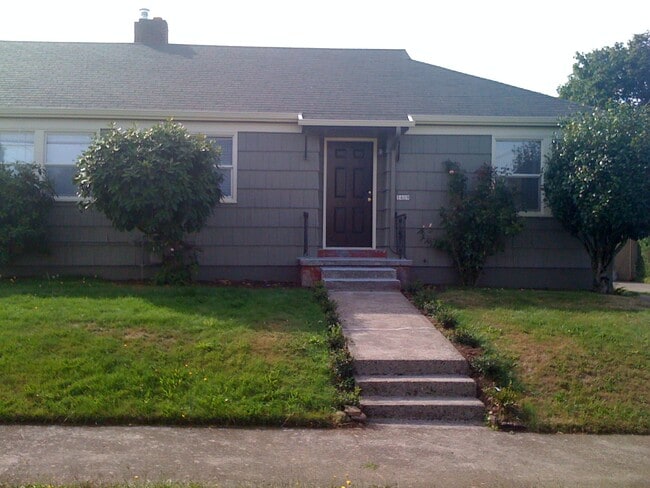 Welcome to your new home! - 1409 NE 71st Ave Apartments