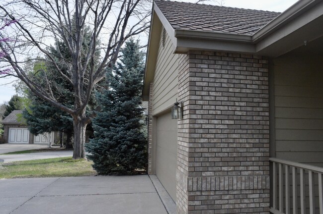 Foto del edificio - 838 Ashford Ln