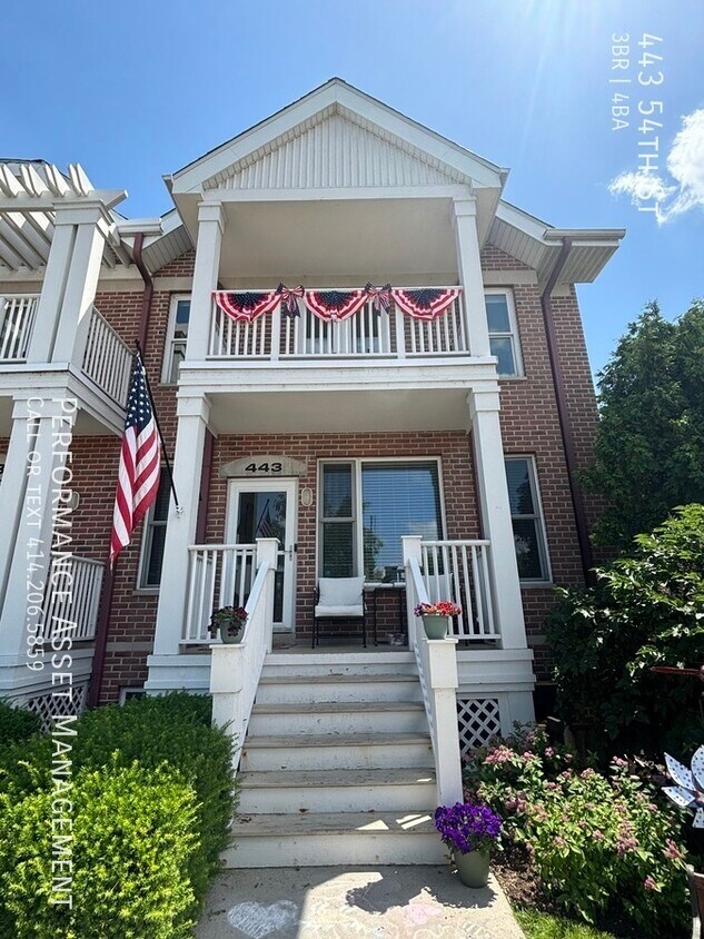Primary Photo - Harbor View 3BED/4BATH Kenosha Townhouse