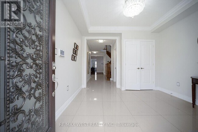 Building Photo - 43 Swanton Rd