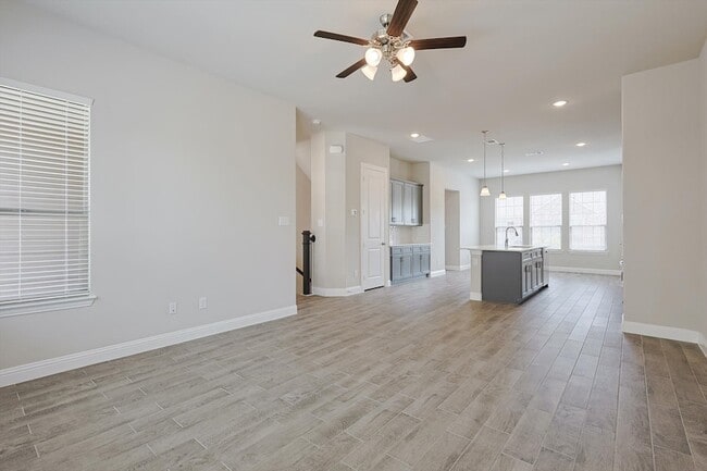 Foto del edificio - 2464 Merriweather Ln