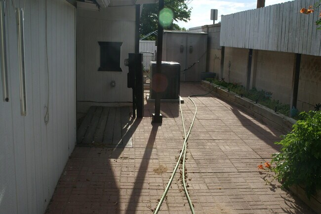 Foto del edificio - 5123 Stream Ct NE