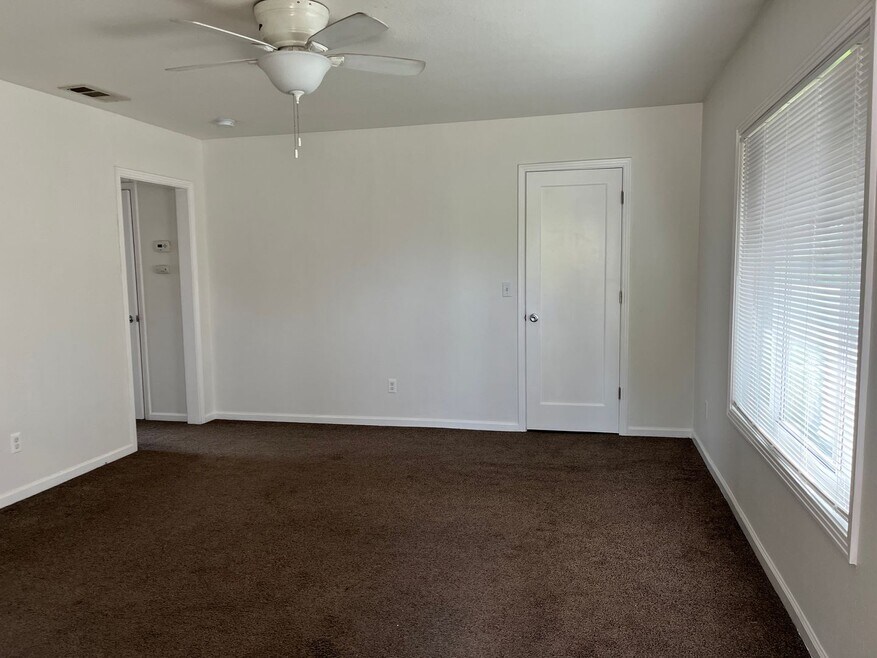 Cozy Duplex with Upgrades