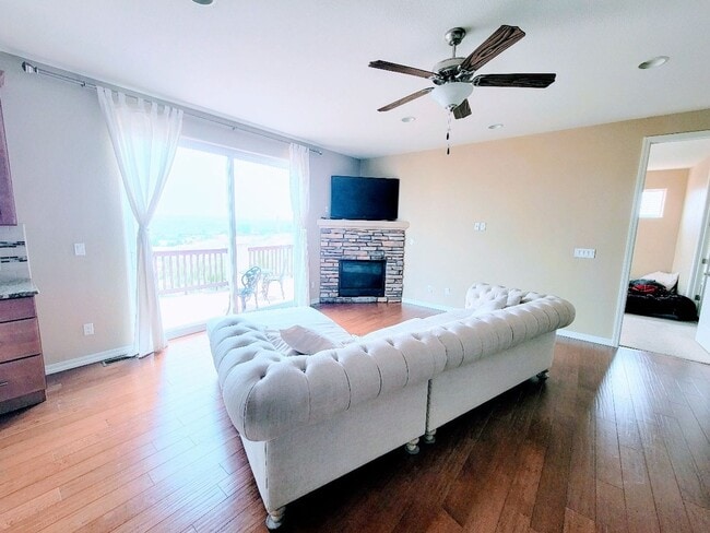Building Photo - Immaculate 4-bedroom house in gated commun...
