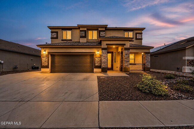 Building Photo - 14705 Tierra Escape Ave