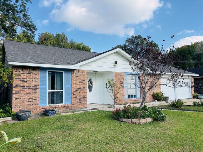 Foto del edificio - 17131 Hewing Dr