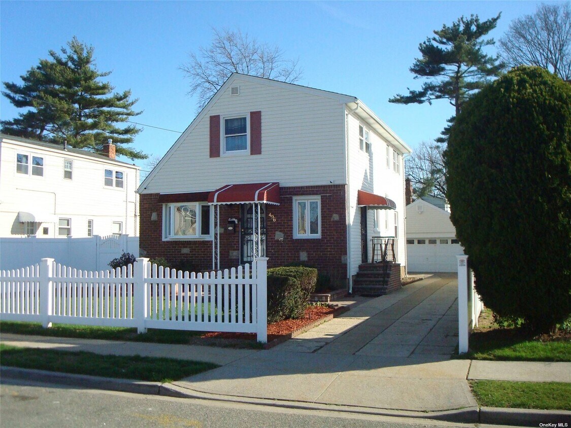 Building Photo - 496 Cooper Ct