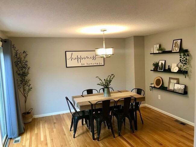 Foto del edificio - 85 Merrimack Meadows Ln