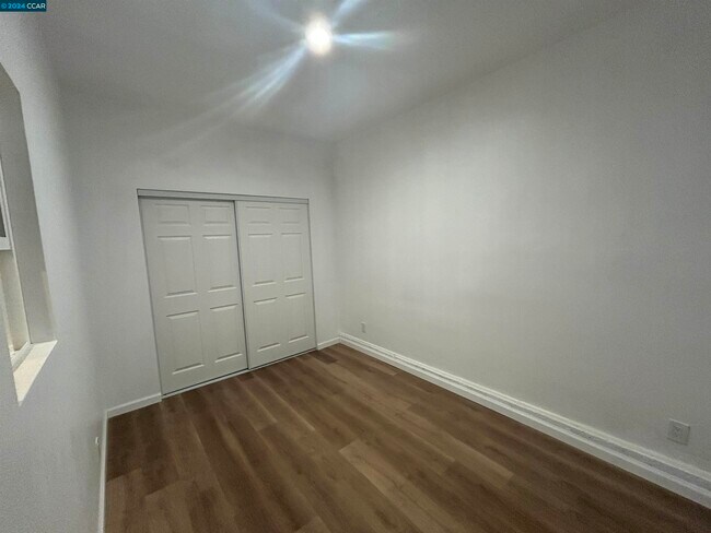 Building Photo - 3506 Cardinal Dr