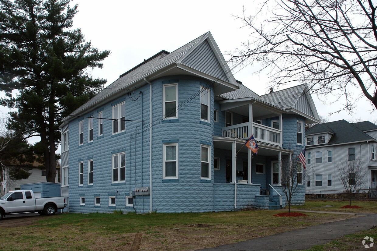 Primary Photo - 320 Sargeant St