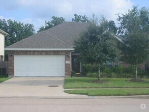 Building Photo - 13815 Pickford Knolls Dr