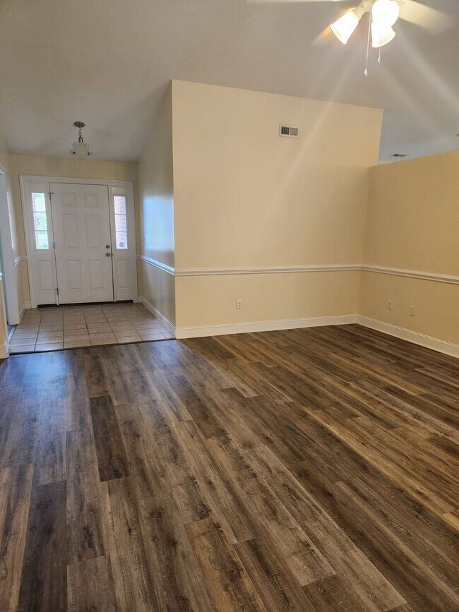 Building Photo - Home in Carolina Pines