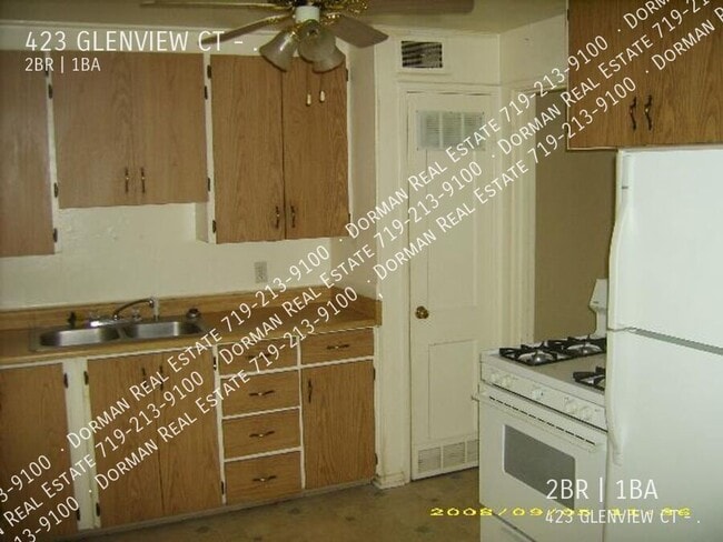 Photo - 423 GLENVIEW CT-. Apartment