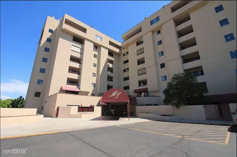 Foto principal - 1111 Horizon Dr