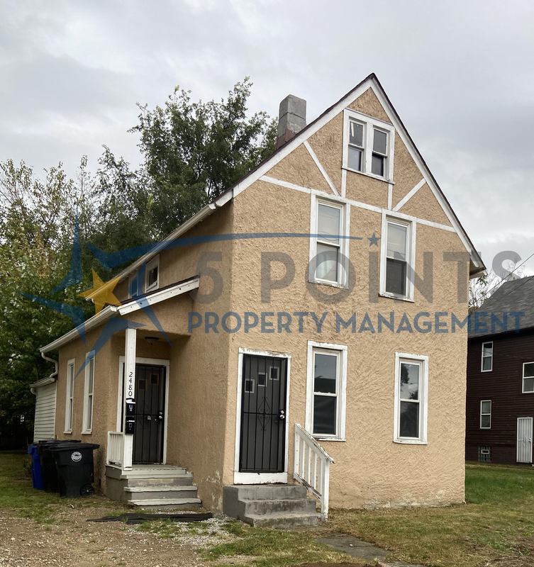 Foto principal - 2480 E 86th St