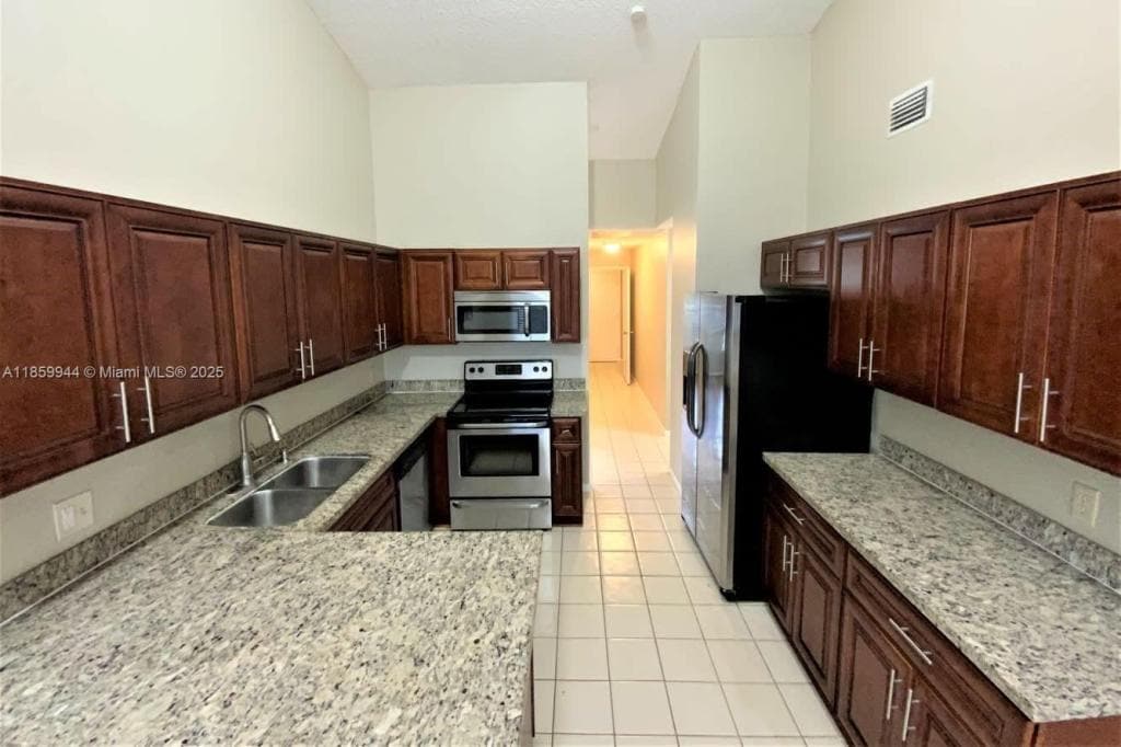 Photo - 8506 Eagle Run Dr #8506