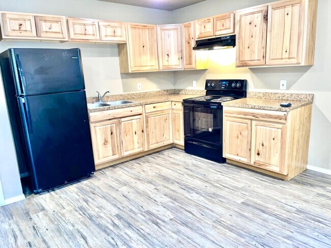 Building Photo - 2613 Globe Ave