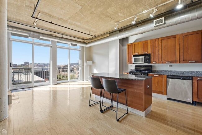 Building Photo - 111 S Morgan St