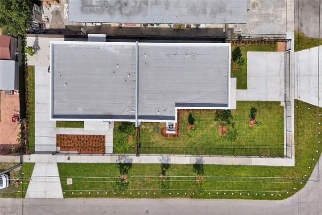 Foto del edificio - 5145 E 3rd Ave