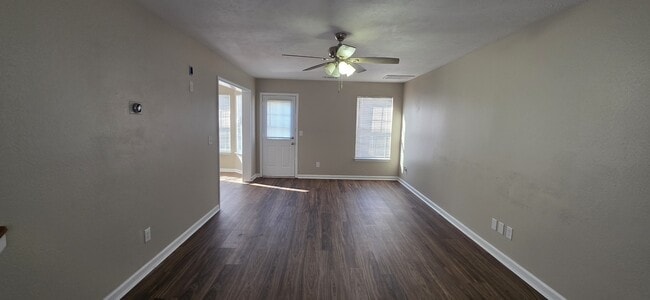 Building Photo - 150 Howard Woody Dr