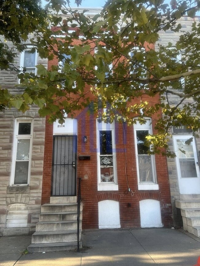 Building Photo - 2114 Wilkens Ave