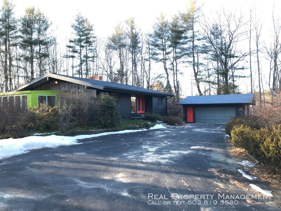Primary Photo - 3 Bedroom Single Family Home