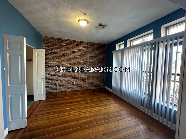 Foto del edificio - 173 Winnisimmet St