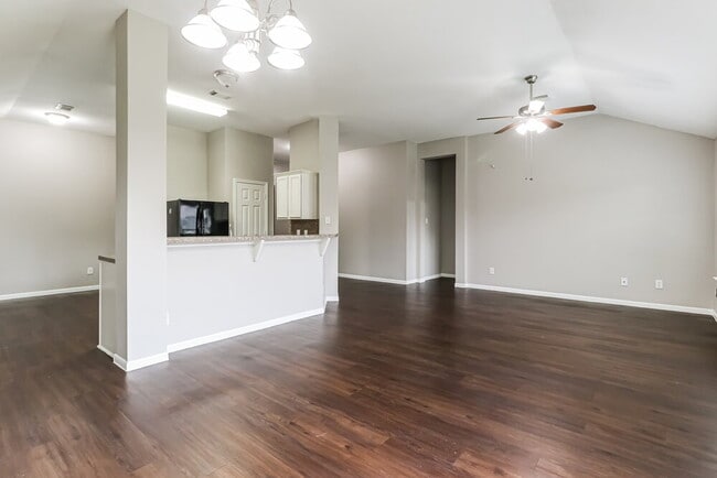 Foto del edificio - 4918 Bryant Ridge Rd